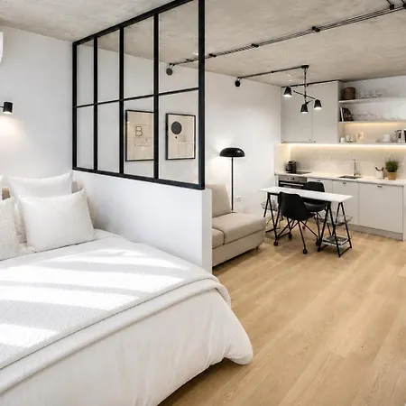 Apartment Urban Spaces 3 Victoriei New Building With Parking And Security