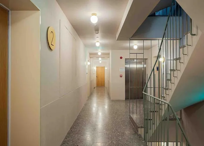 Urban Spaces 3 Victoriei New Building With Parking And Security Daire Bükreş